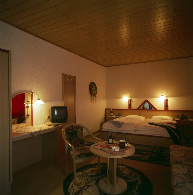 Gasthaus-Pension Islekhoehe Gansen Krautscheid Chambre photo